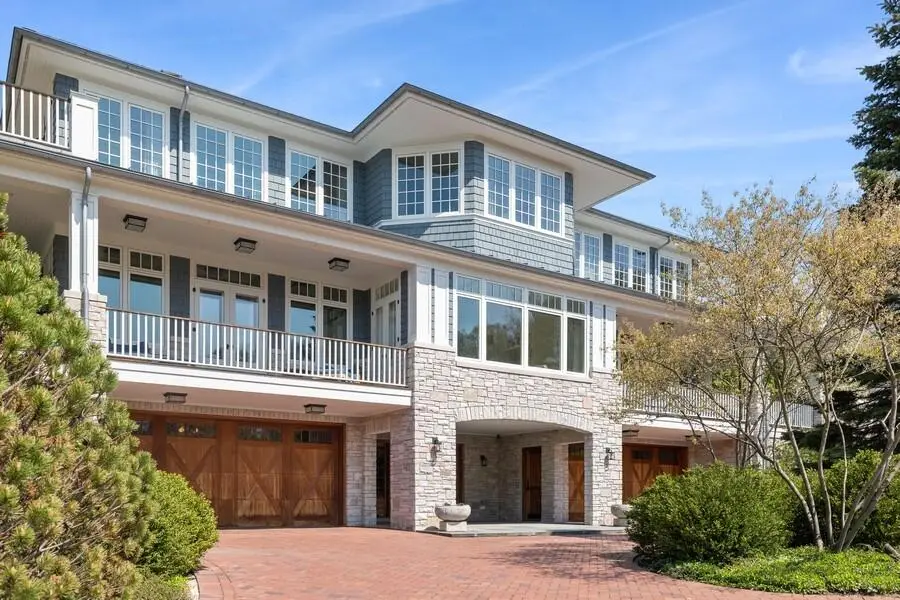 49106 Sun Valley Falls Boulevard, New Buffalo, MI 49117 - Image #3