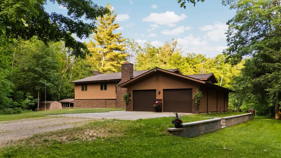 6634 Newcosta Avenue, Stanwood, MI 49346 - Image #2