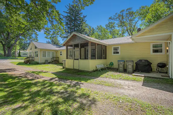 121 E Michigan Street, New Buffalo, MI 49117