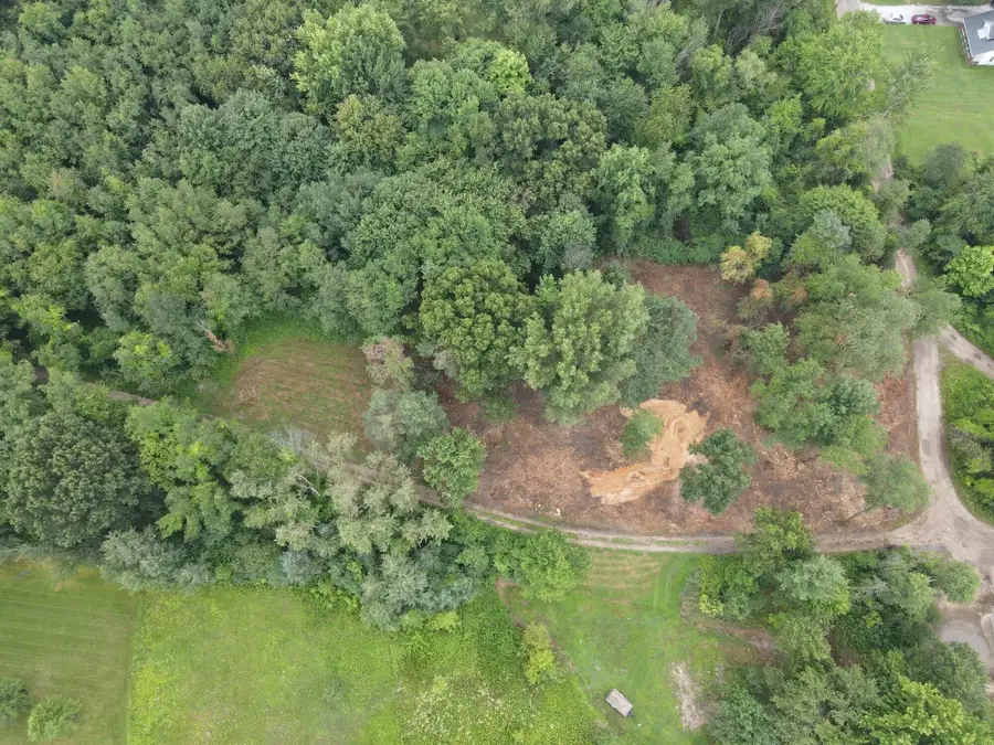 300 Hartford Avenue Sw, Walker, MI 49534 - Image #2