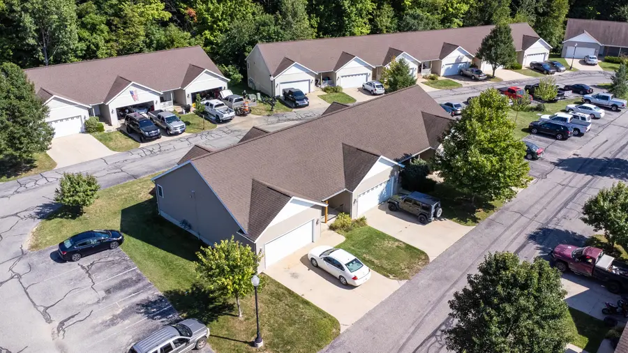 722 Tioga Park #722, Big Rapids, MI 49307 - Image #2