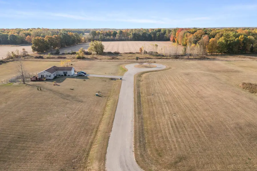 4668 Meadow View Drive, Fenwick, MI 48834 - Image #2