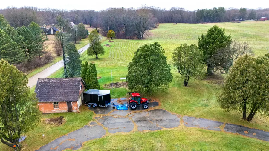 846 N Benton Center Road, Benton Harbor, MI 49022 - Image #2