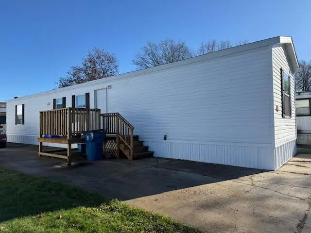 104 Robinhood Drive, Fremont, MI 49412 - Image #1