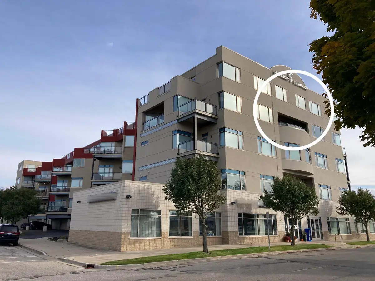 105 W Danaher Street #401, Ludington, MI 49431 - Image #1