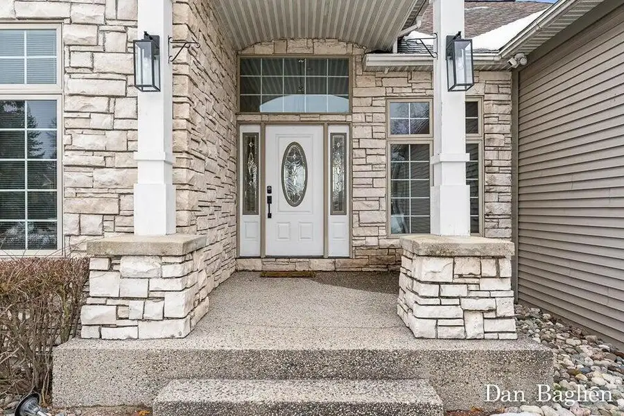 740 Bridgeview Bay Drive, Norton Shores, MI 49441 - #3