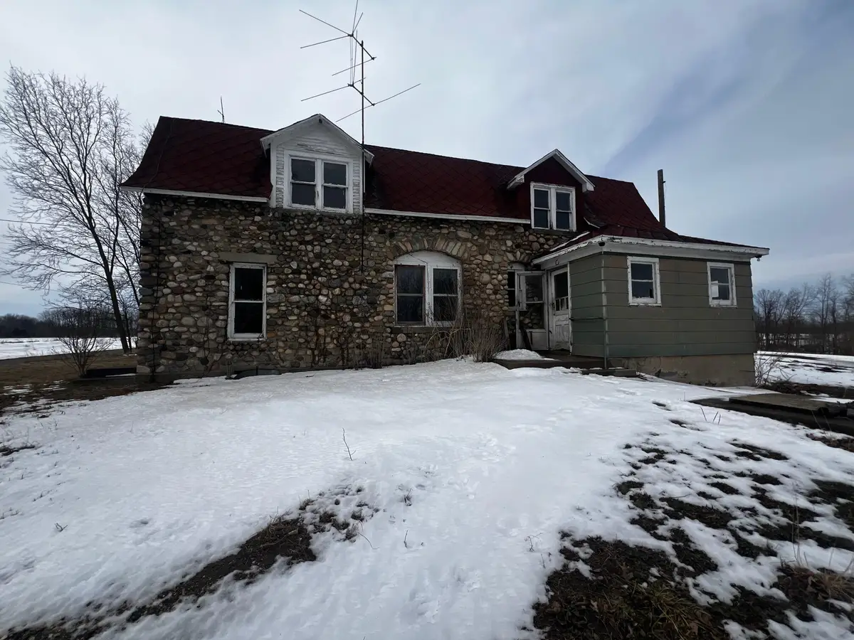 38126 72nd Avenue #b, Decatur, MI 49045 - Image #1