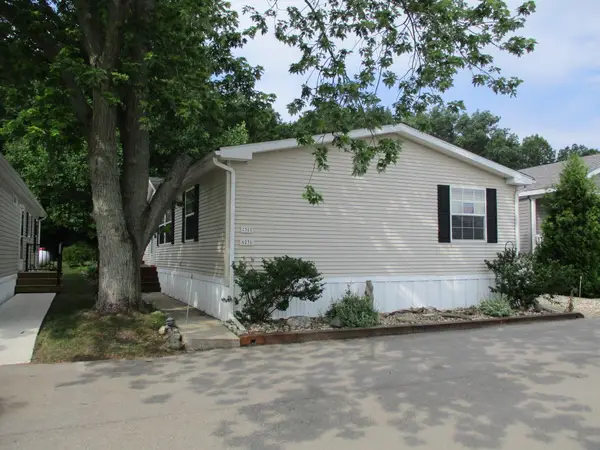 6236 Arrowhead Drive #31, Fennville, MI 49408