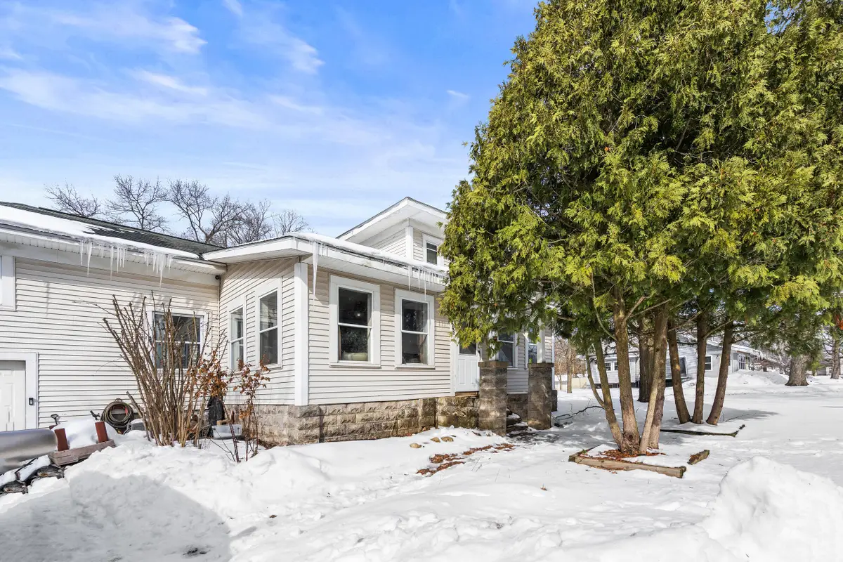 202 Vine Street, Gobles, MI 49055 - Image #1