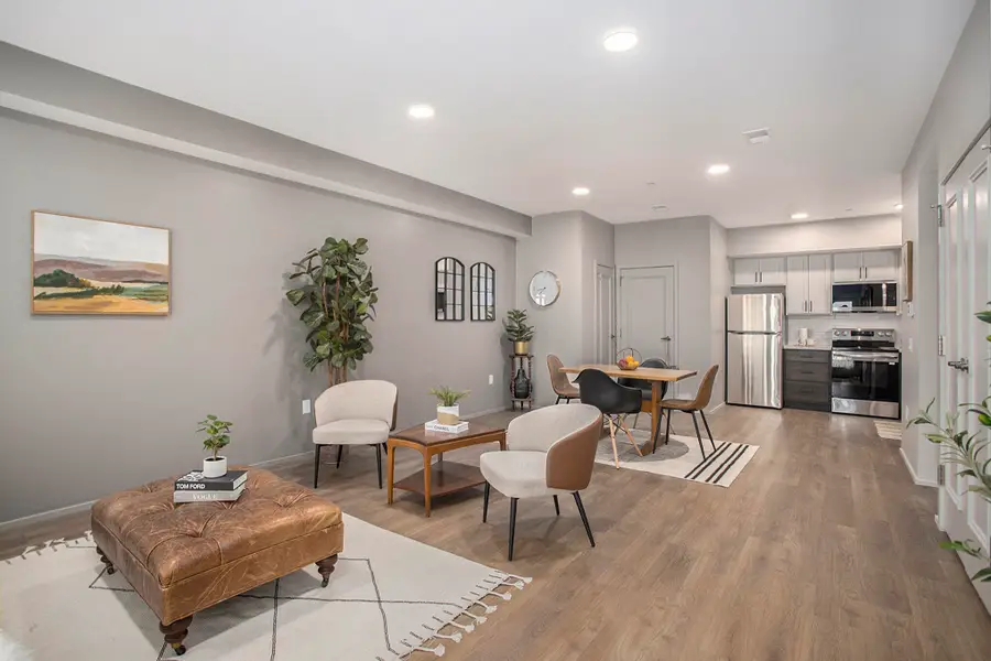 618 Southworth Terrace, Kalamazoo, MI 49048 - Image #2