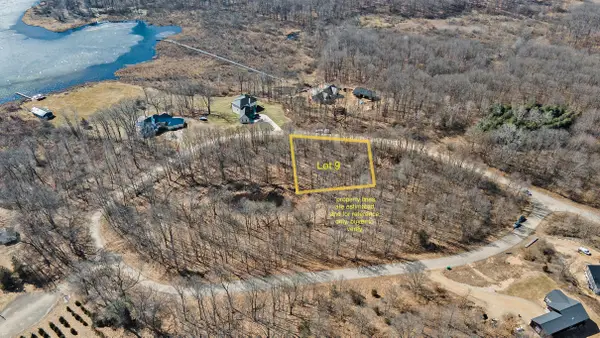 9 Highfield Road, Three Rivers, MI 49093