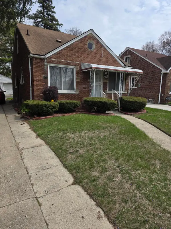 15506 Oakfield Avenue, Detroit, MI 48227