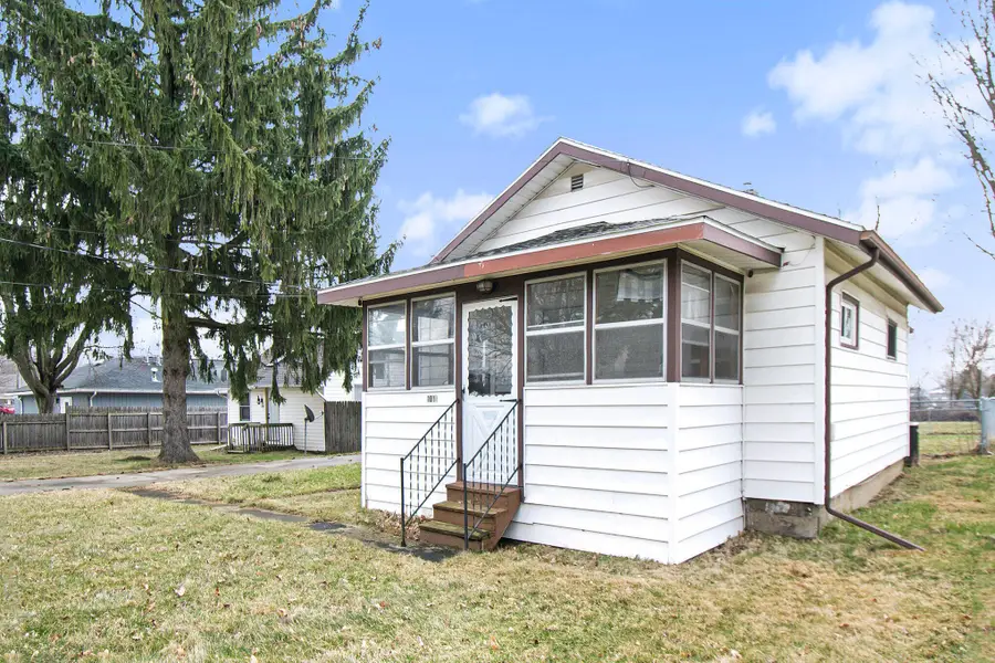 1015 Pearl Street, Lansing, MI 48906 - #3