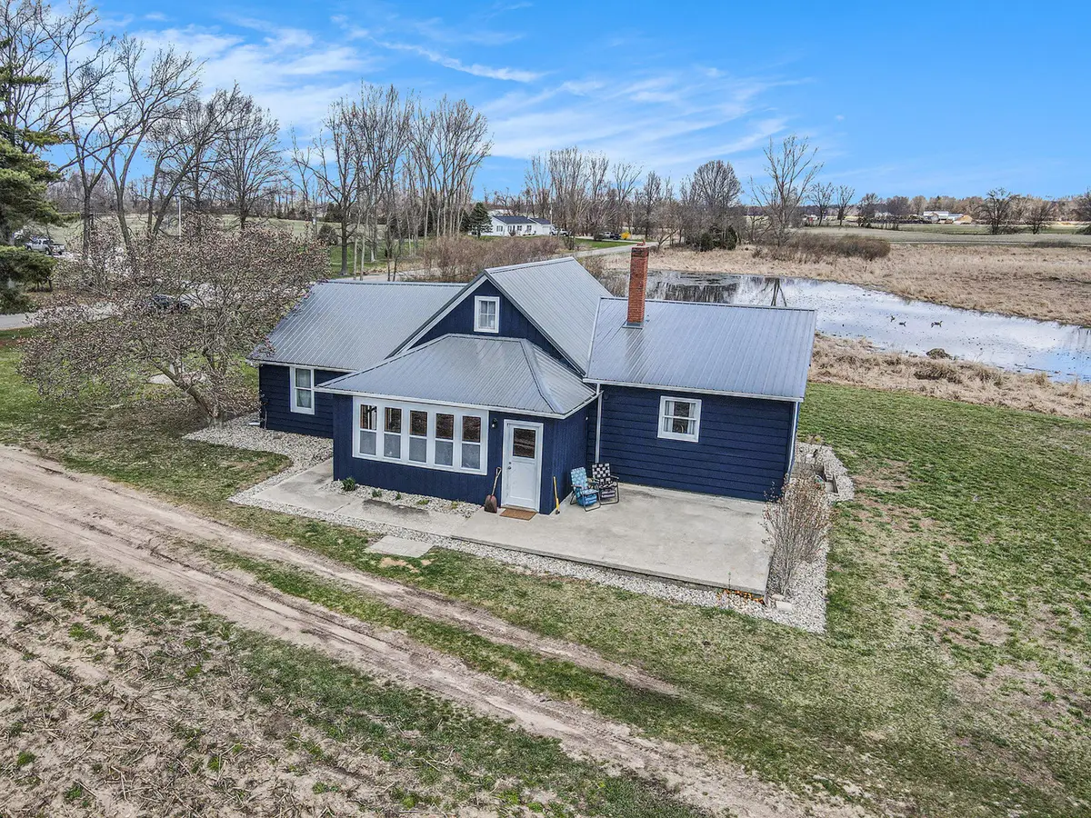 30725 Orla Engle Road, Colon, MI 49040 - Image #1