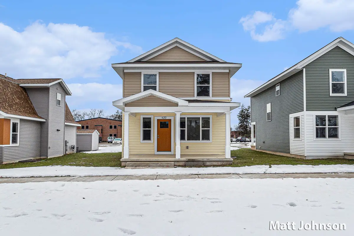 2098 Linden Avenue Se, Grand Rapids, MI 49507 - Image #1