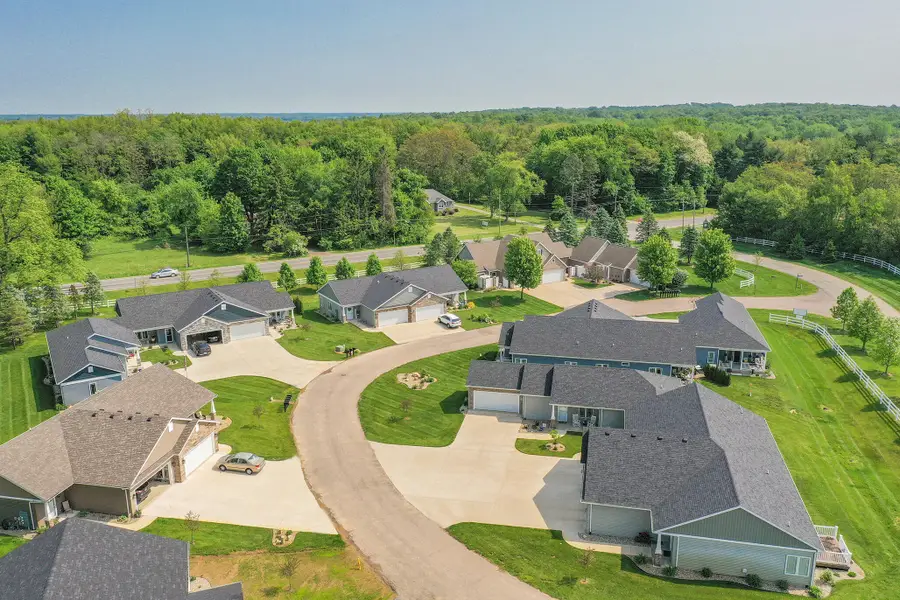 143 Lexington Pointe Drive, Niles, MI 49120 - Image #3