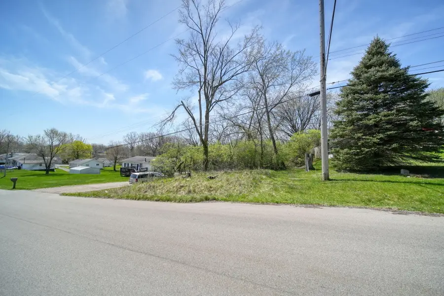 324 Amos Street, Jackson, MI 49203 - Image #3
