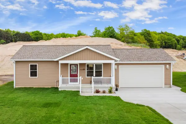 252 Stonecrest Drive, Shelby, MI 49455