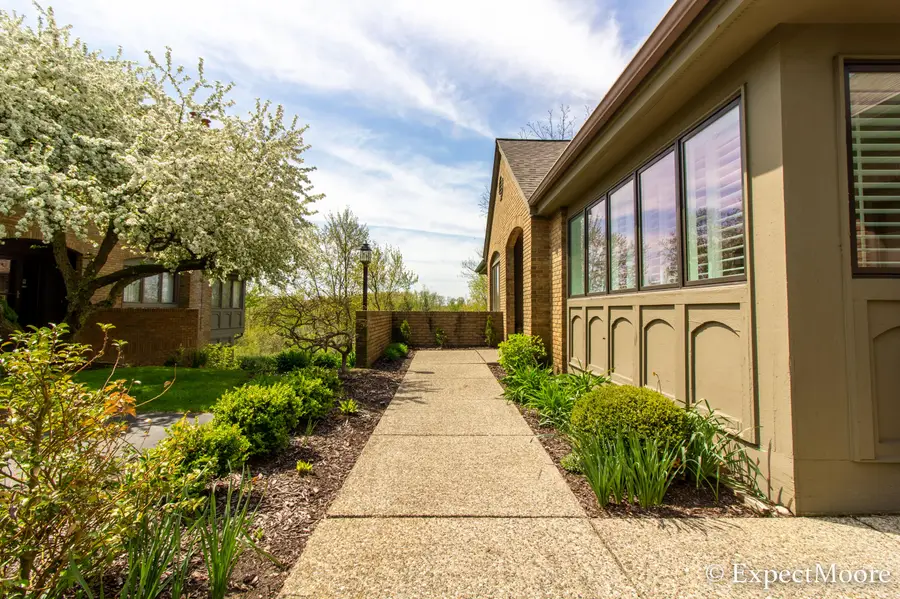 632 Cascade Hills Ridge Se, Grand Rapids, MI 49546 - Image #3