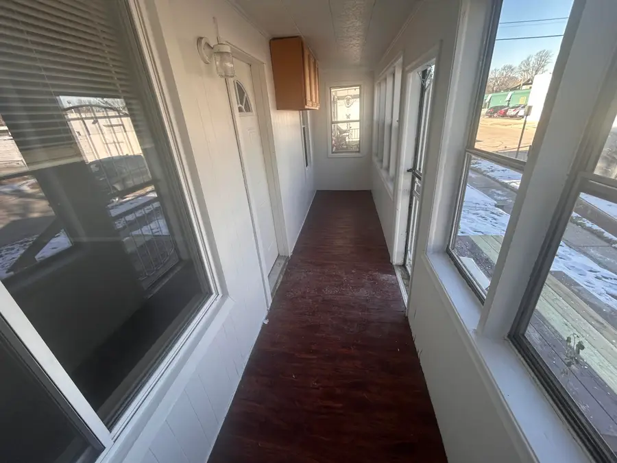 32 E George Avenue, Hazel Park, MI 48030 - Image #3