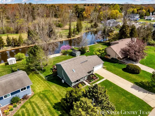 17083 Spahr Street, Spring Lake, MI 49456