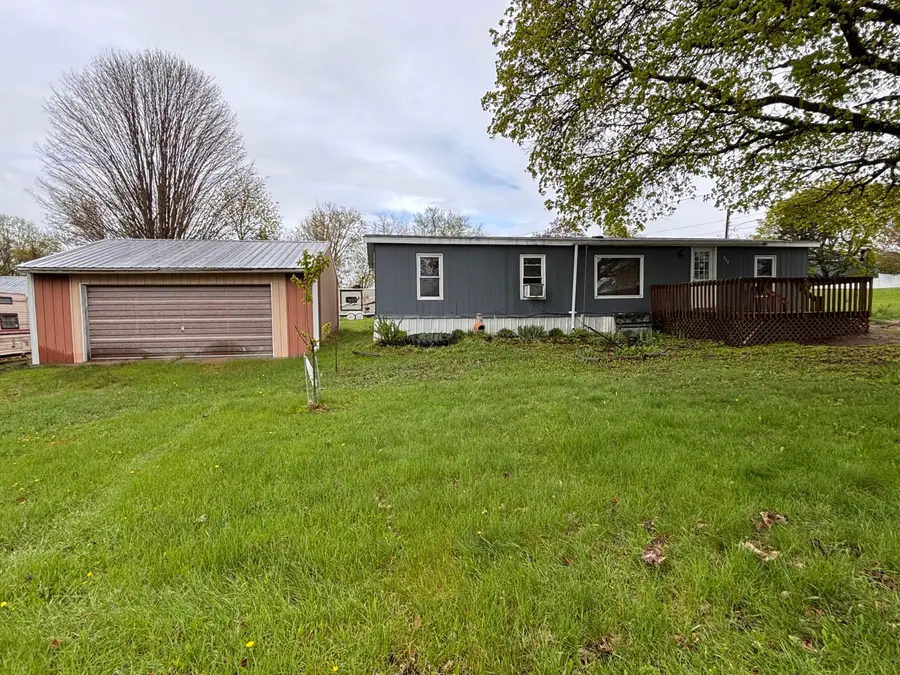 208 Clark Street, Lakeview, MI 48850 - Image #2