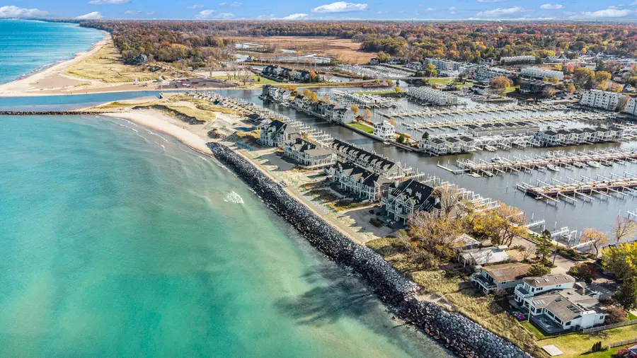 409 Lake Drive #10, New Buffalo, MI 49117 - Image #2