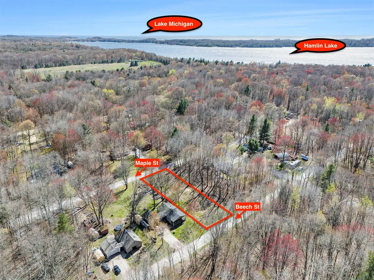 6701 W Beech St, Ludington, MI 49431 - Image #1