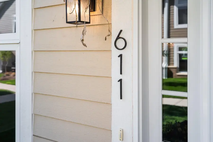 611 Woodland Drive, Dexter, MI 48130 - Image #2