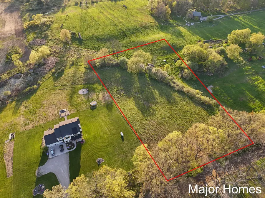 6133 Tiffany Avenue Ne, Rockford, MI 49341 - Image #3