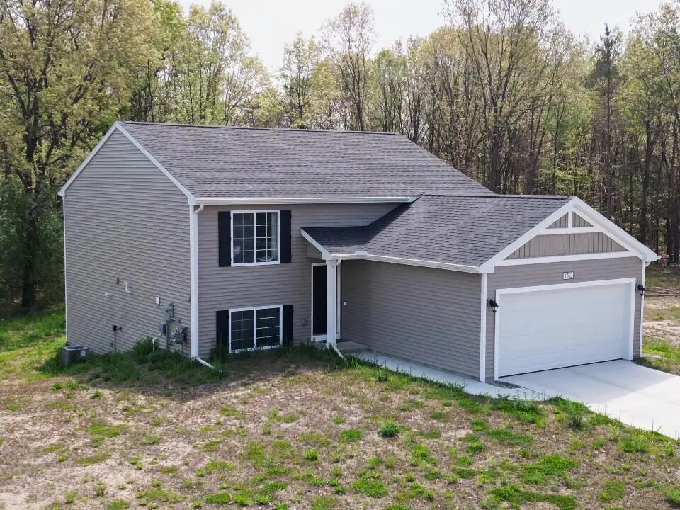 7762 Sierra Drive, Belding, MI 48809 - Image #1