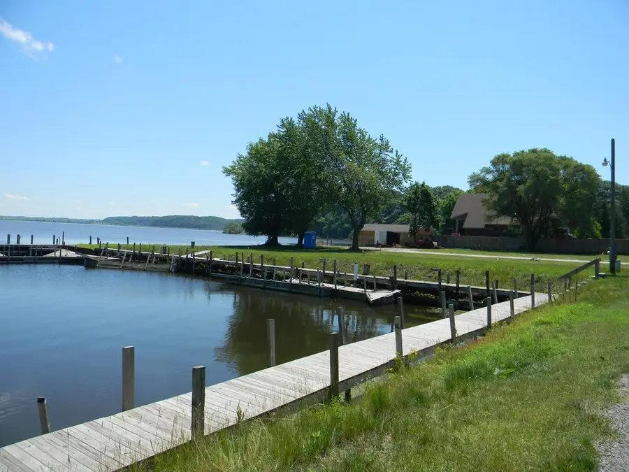 846 S Lakeshore Drive #1, Ludington, MI 49431 - Image #2