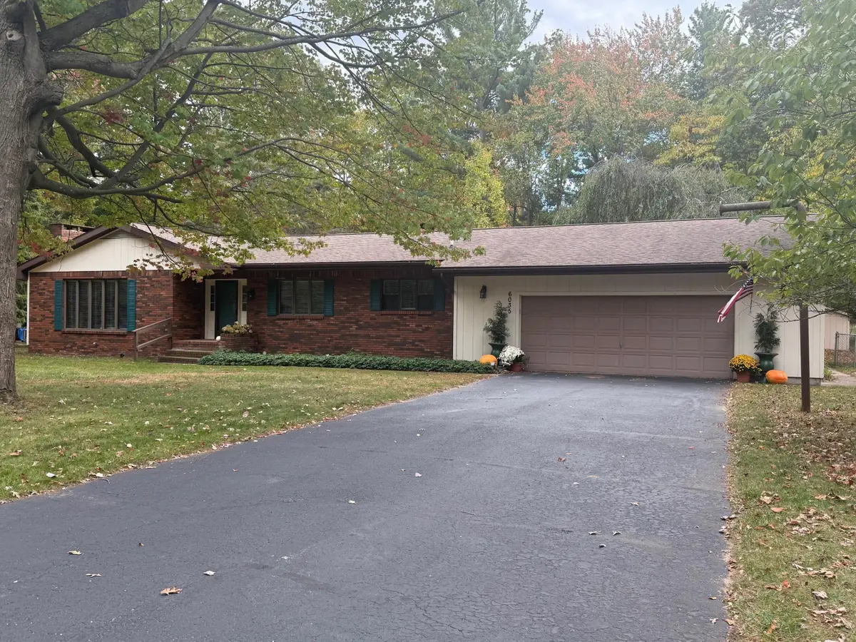 6035 W Trails End Road, Ludington, MI 49431 - Image #1