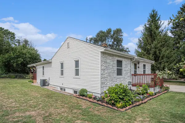 1145 Eastmont Drive Se, Grand Rapids, MI 49546