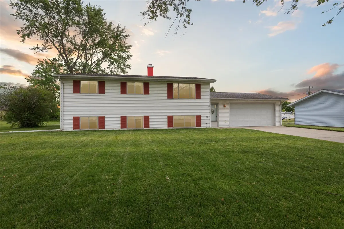 530 Manitou Road, Saint Joseph, MI 49085 - Image #1