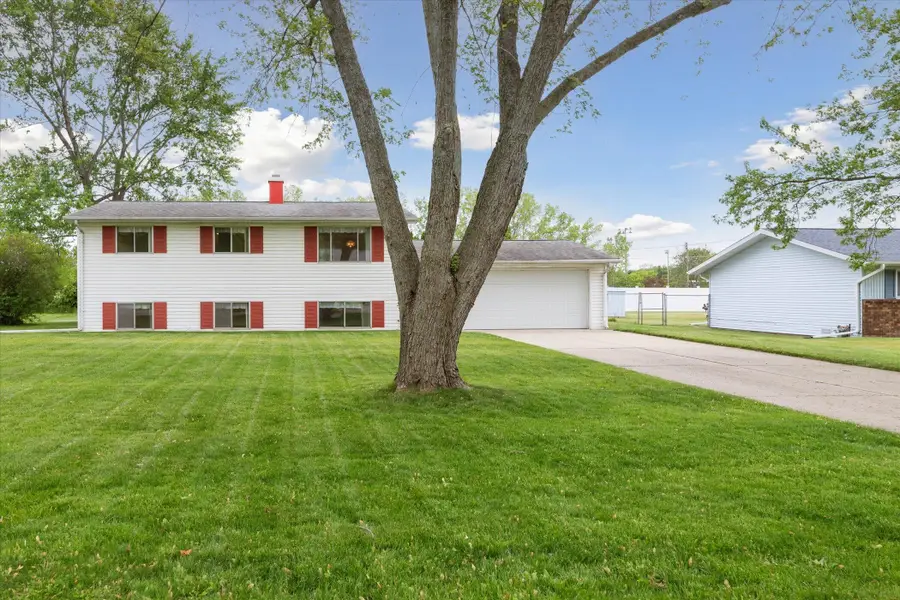 530 Manitou Road, Saint Joseph, MI 49085 - Image #2