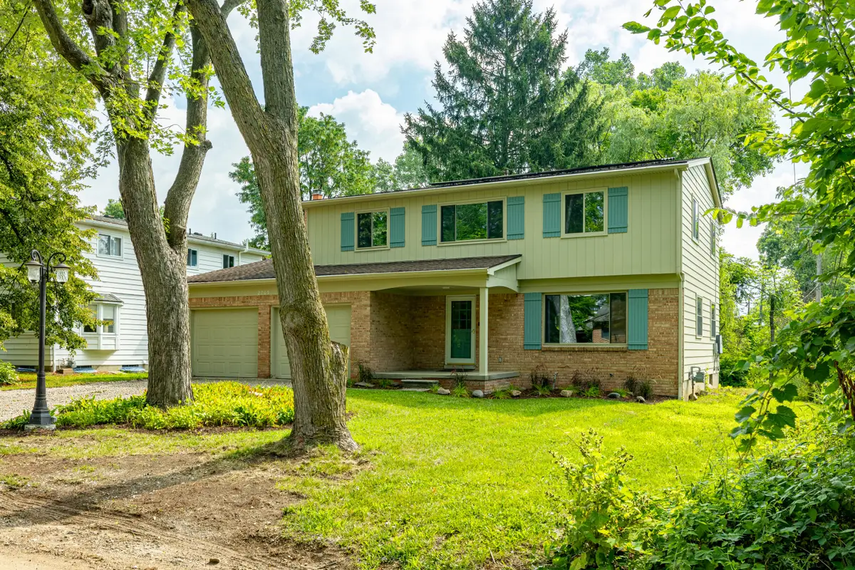 2709 Kimberley Road, Ann Arbor, MI 48104 - Image #1