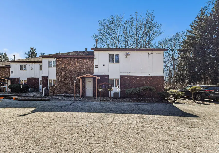 100 E Norton Avenue #3, Muskegon, MI 49444 - Image #2