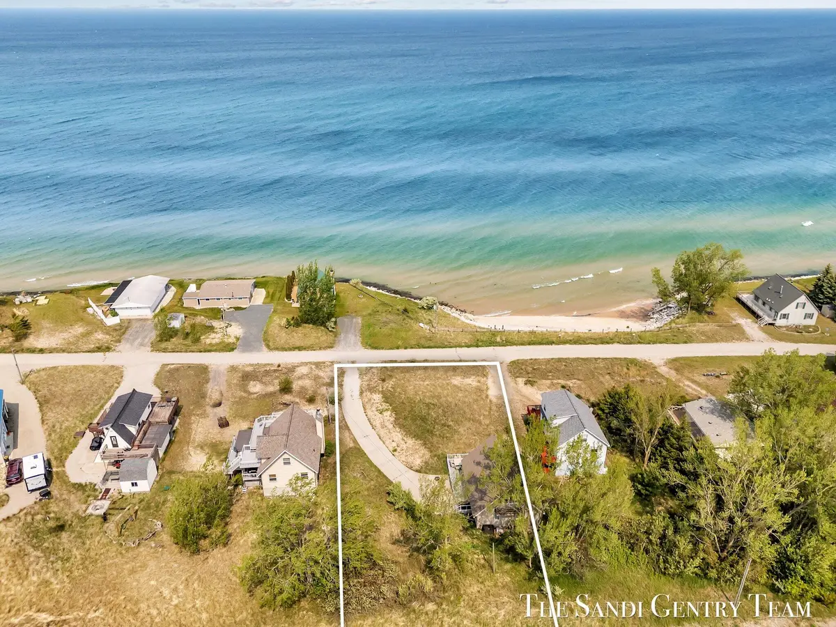 2806 N Lakeshore Drive, Mears, MI 49436 - Image #1