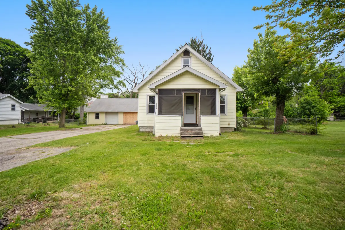 807 Winifred Street, Jackson, MI 49202 - Image #1