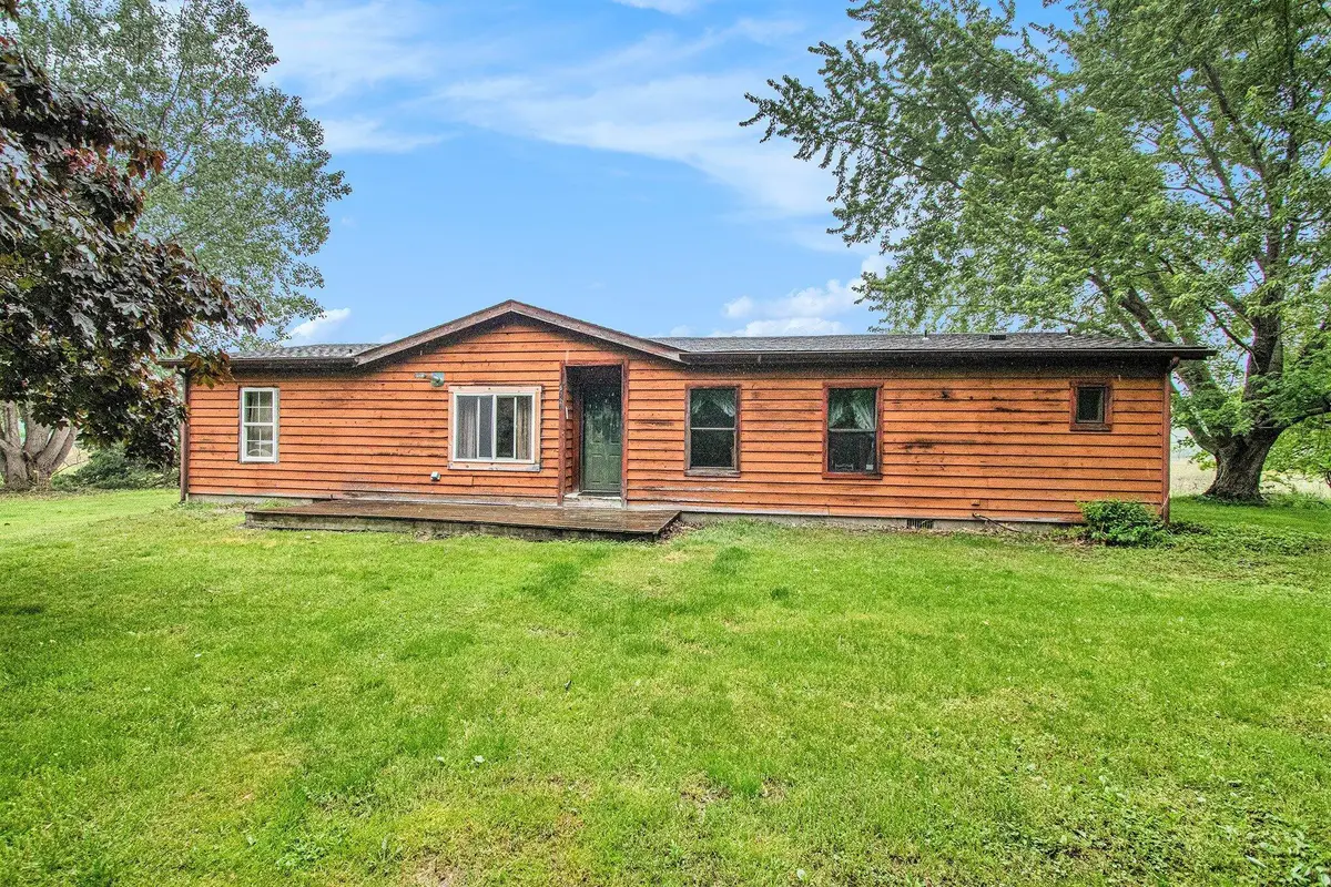 6727 Youngren Road, Three Oaks, MI 49128 - Image #1
