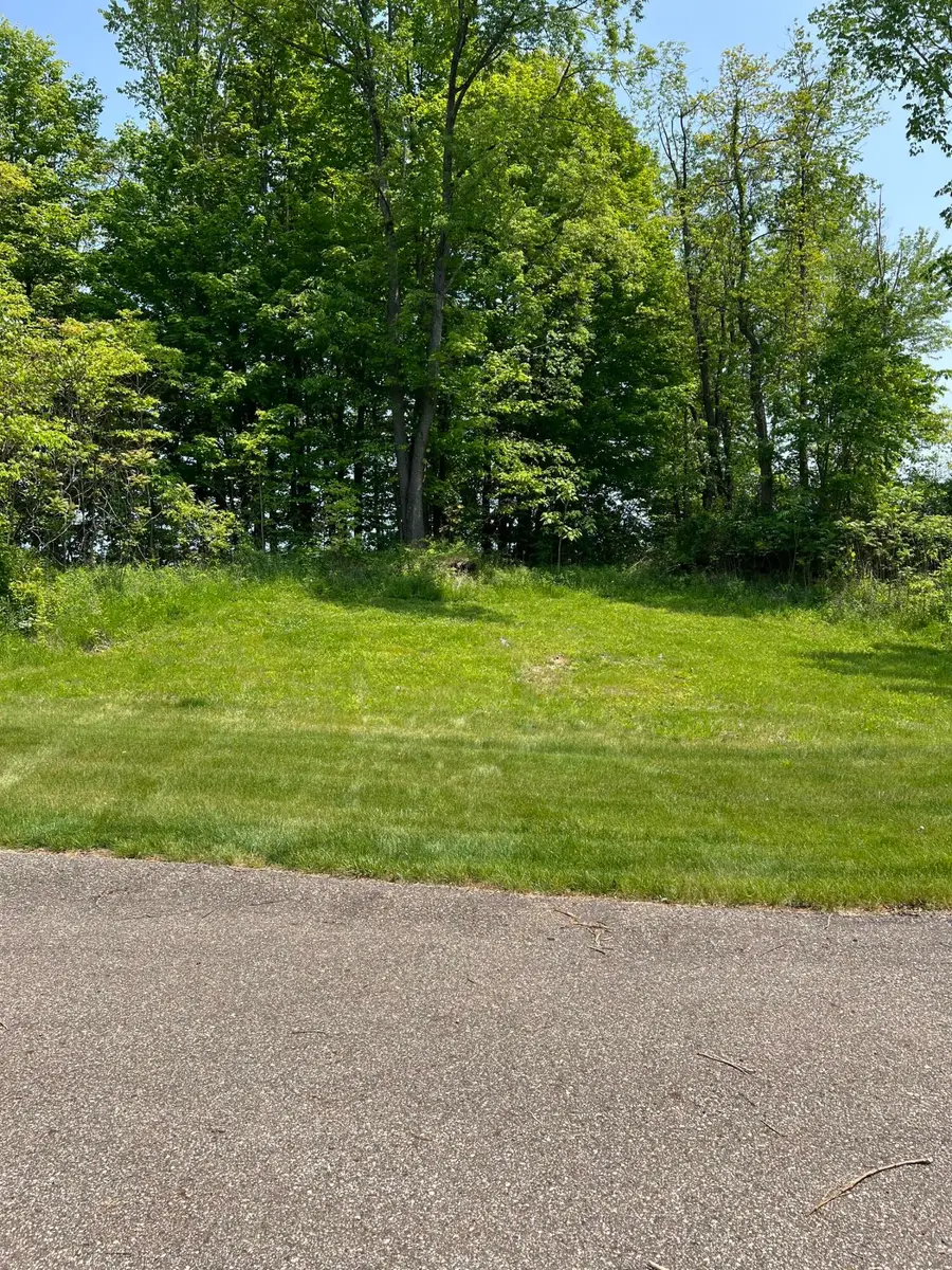 8683 Heron Court, Watervliet, MI 49098 - Image #3