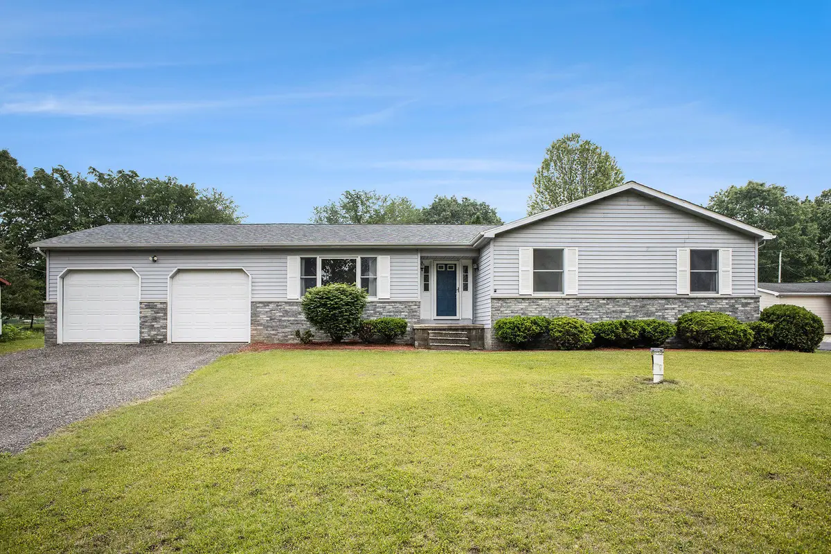 11261 North Drive, Brooklyn, MI 49230 - Image #1