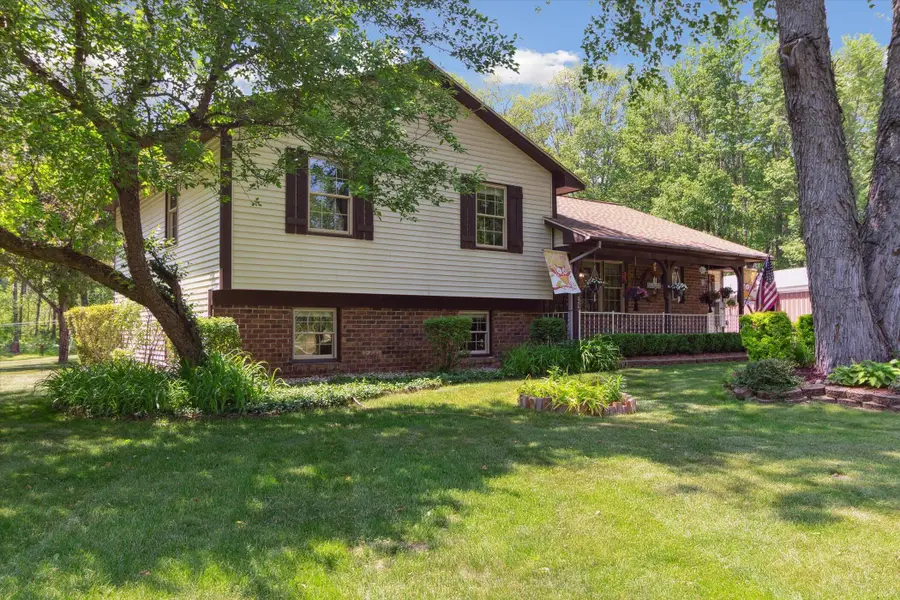 10343 N Walnut Avenue, Bitely, MI 49309 - Image #2