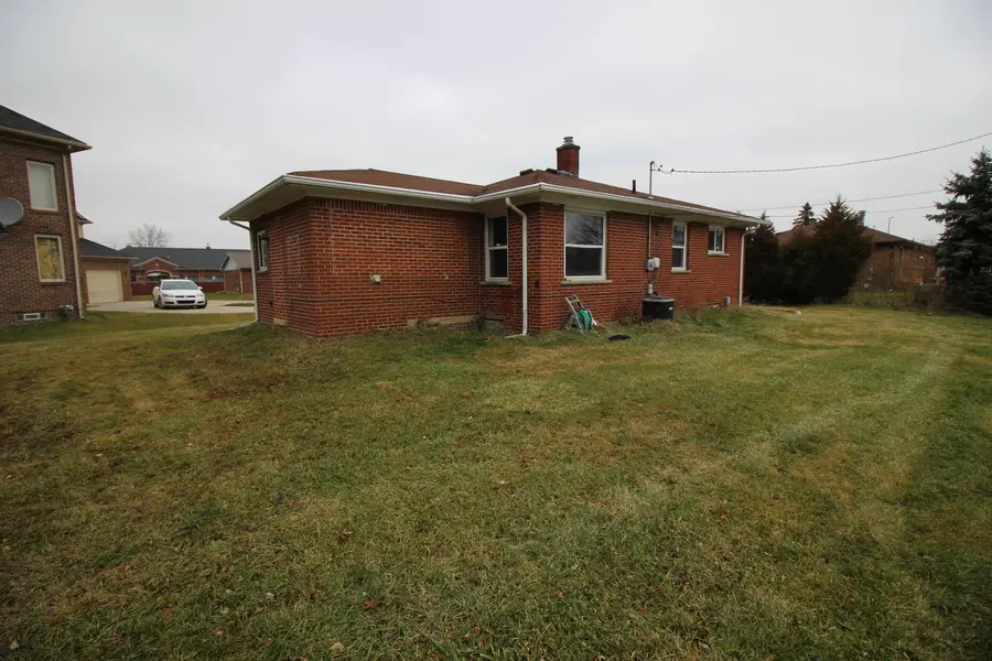 3816 Pokley Court, Sterling Heights, MI 48310 - Image #2