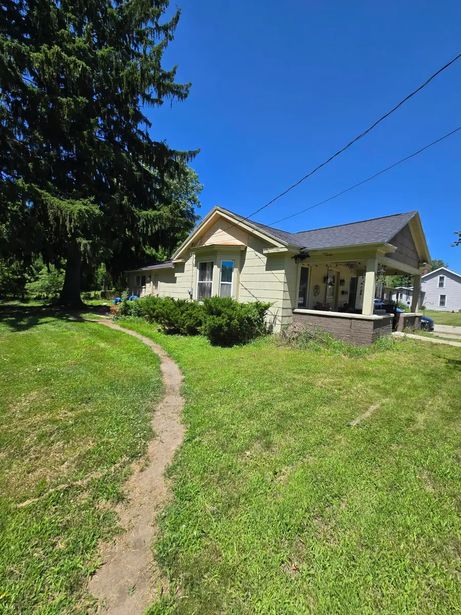 463 E Chicago Street, Jonesville, MI 49250 - Image #3