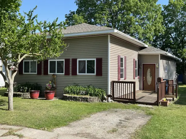 204 4th Street, Ludington, MI 49431