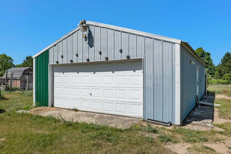 10295 S Osborn Avenue, Fremont, MI 49412 - Image #2