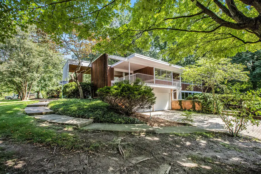 2427 Londonderry Road, Ann Arbor, MI 48104 - Image #2