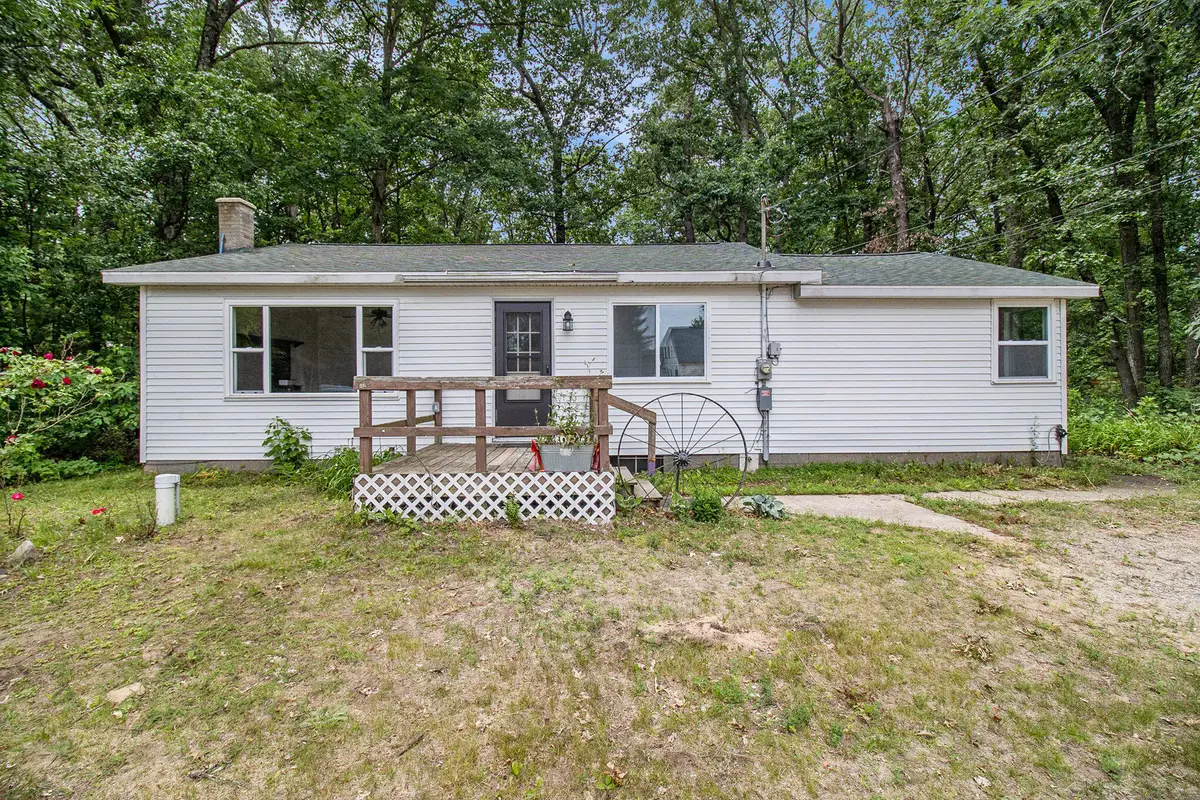 105 S Emerson Lake Road, Branch, MI 49402 - Image #1